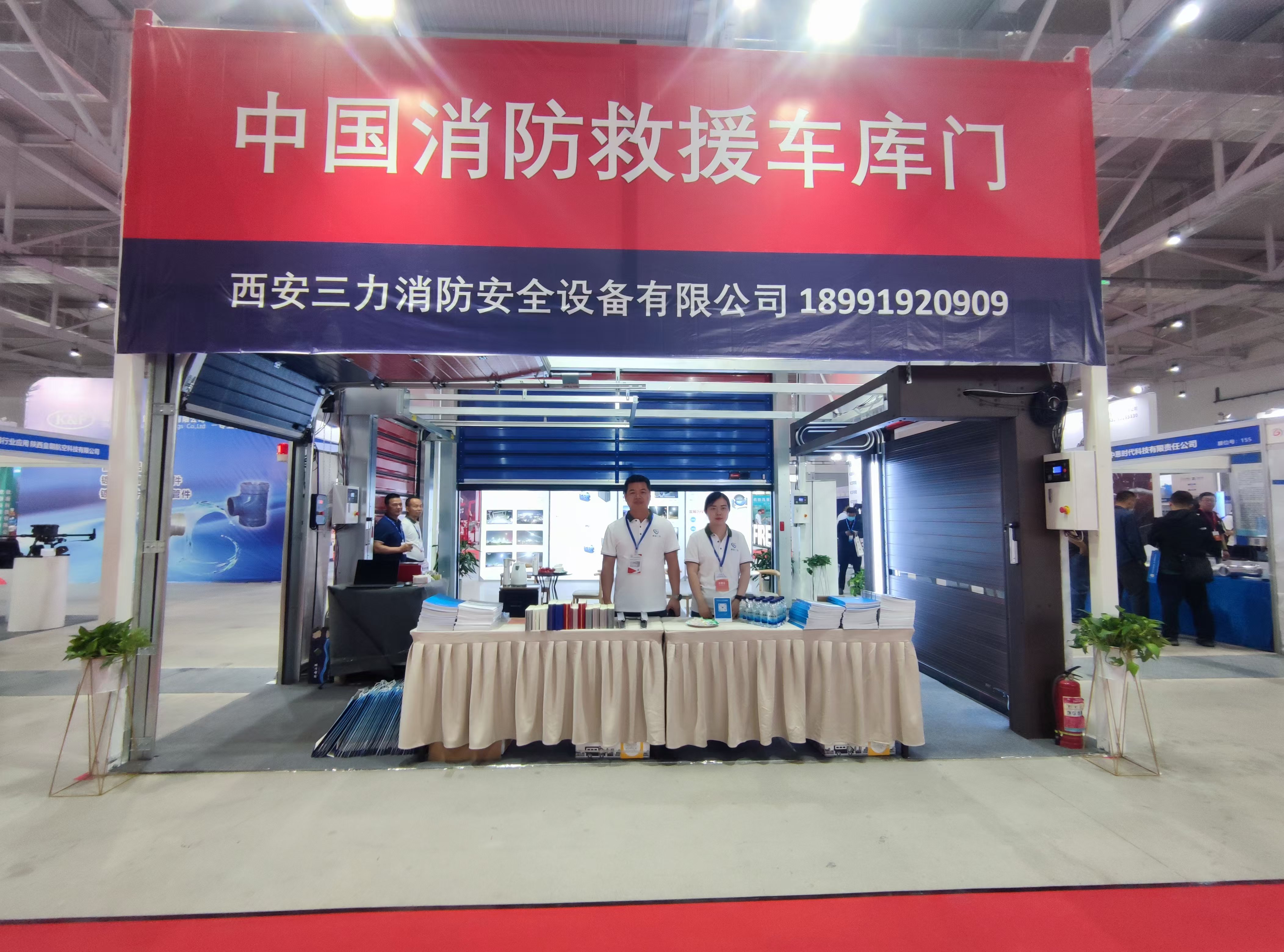 消防车库门之争:涡轮硬快VS滑升门